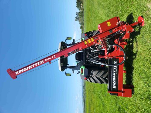 New Post diver for sale with hinge mast and side mount unit showing spade in holder and counterweight